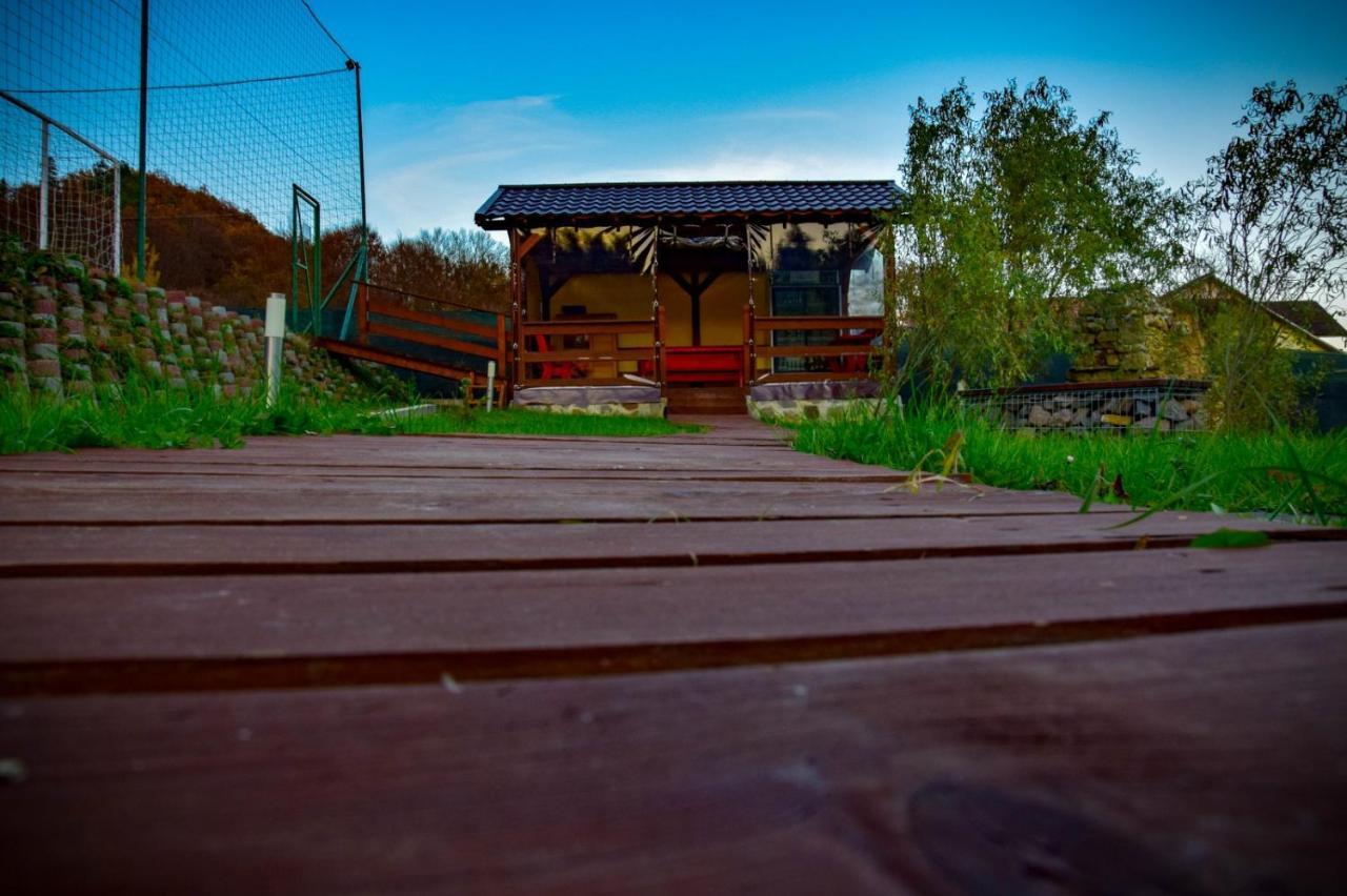 Green Property Dofteana Exterior photo