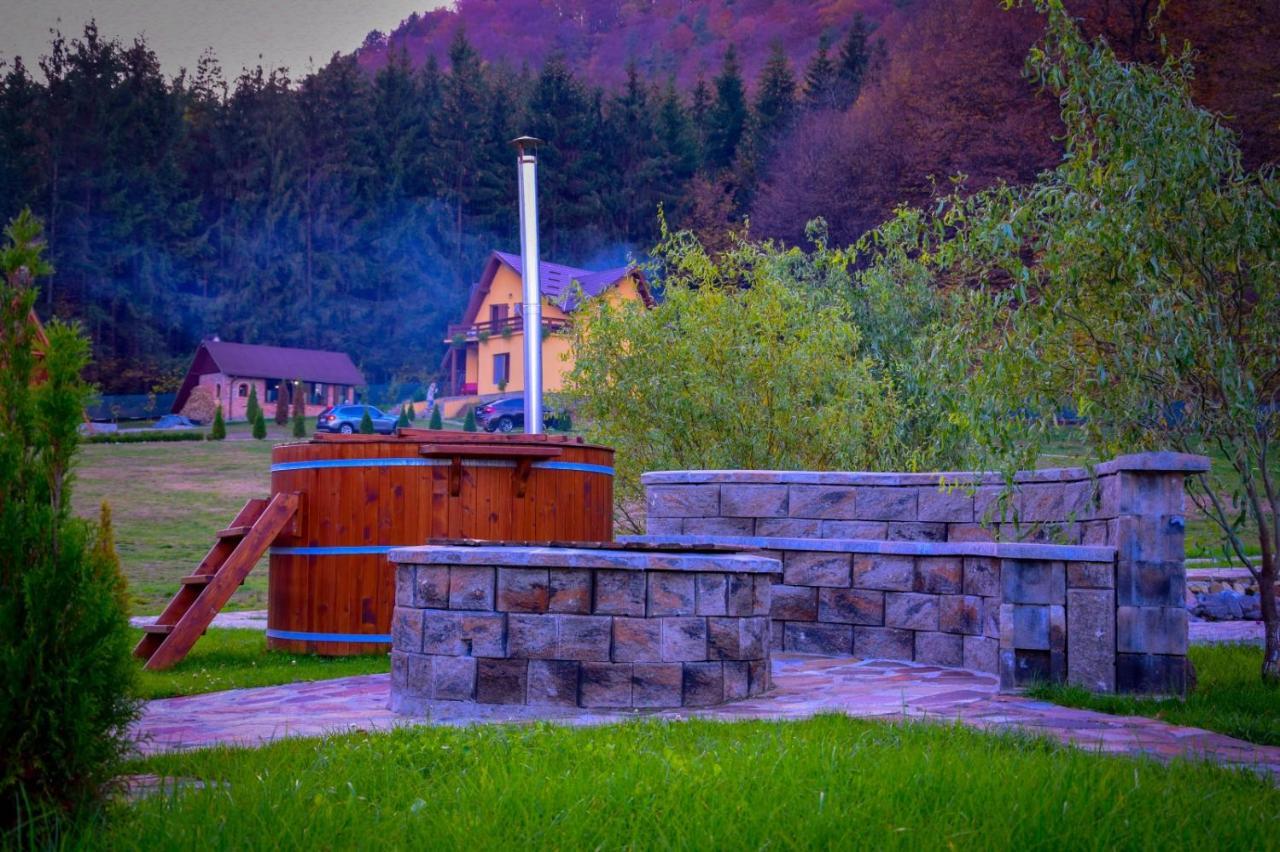Green Property Dofteana Exterior photo