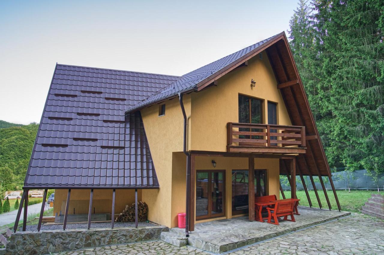 Green Property Dofteana Exterior photo