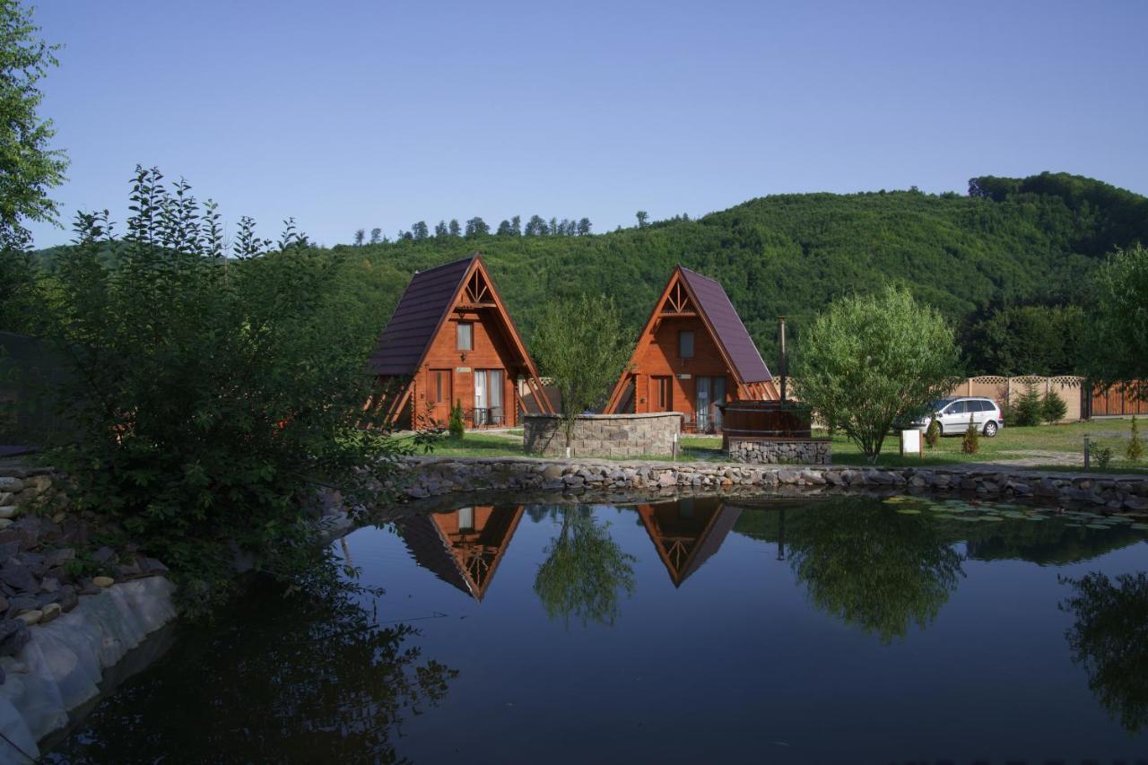 Green Property Dofteana Exterior photo